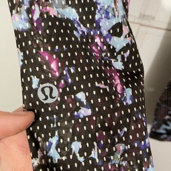 LuLuLemon All Sport Crop Floral Printed Leggings - Picture 4 of 6